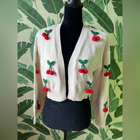 Vici Womens Cream Cherry Embellished Wild Vine Appliqué Cardigan Medium NWT - Picture 11 of 15